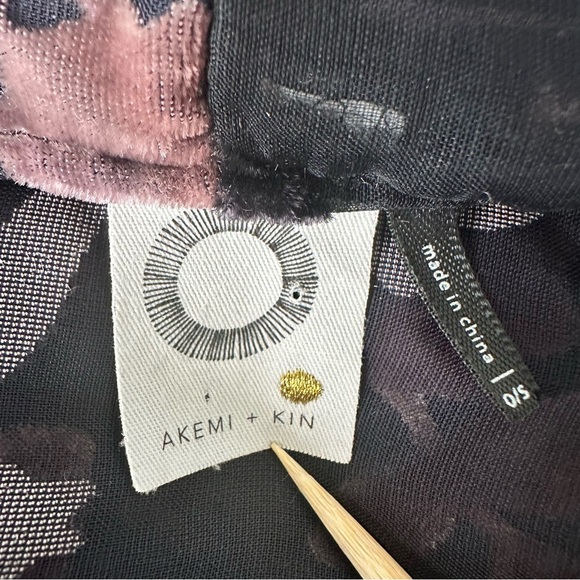 Akemi+Kin Fern Burnout Velvet Kimono Cardigan One Size Floral Dark Romantic EUC - Picture 2 of 7